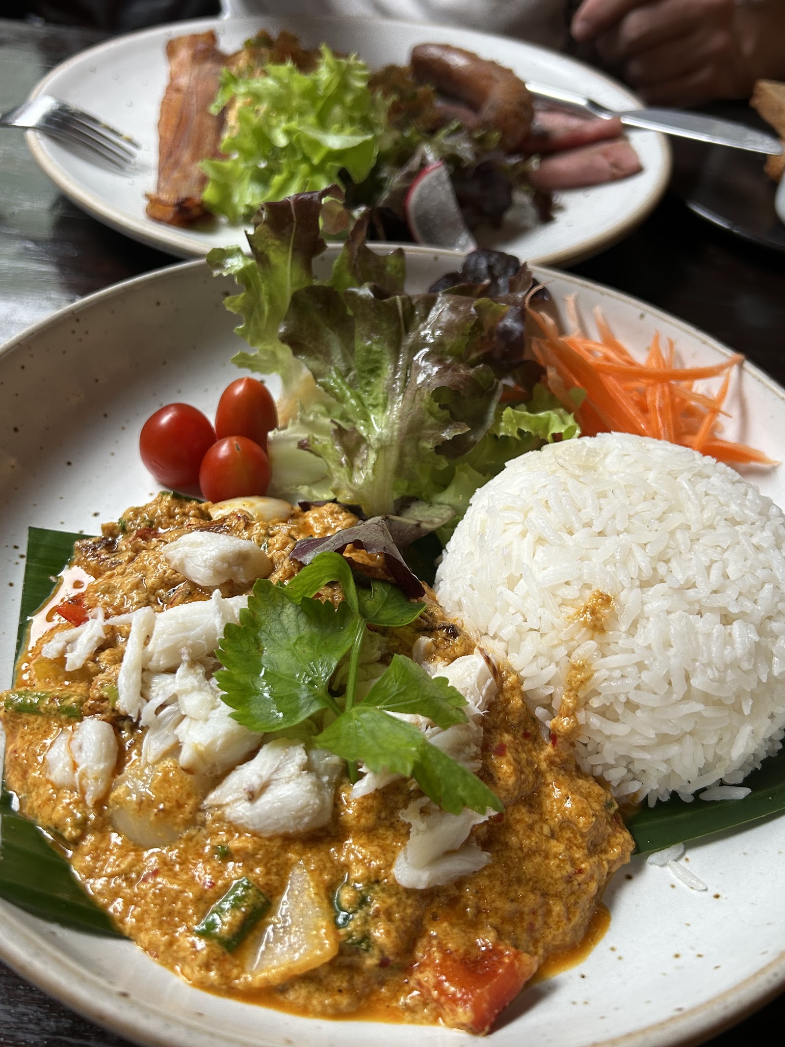 Food and coffee at Fahtara