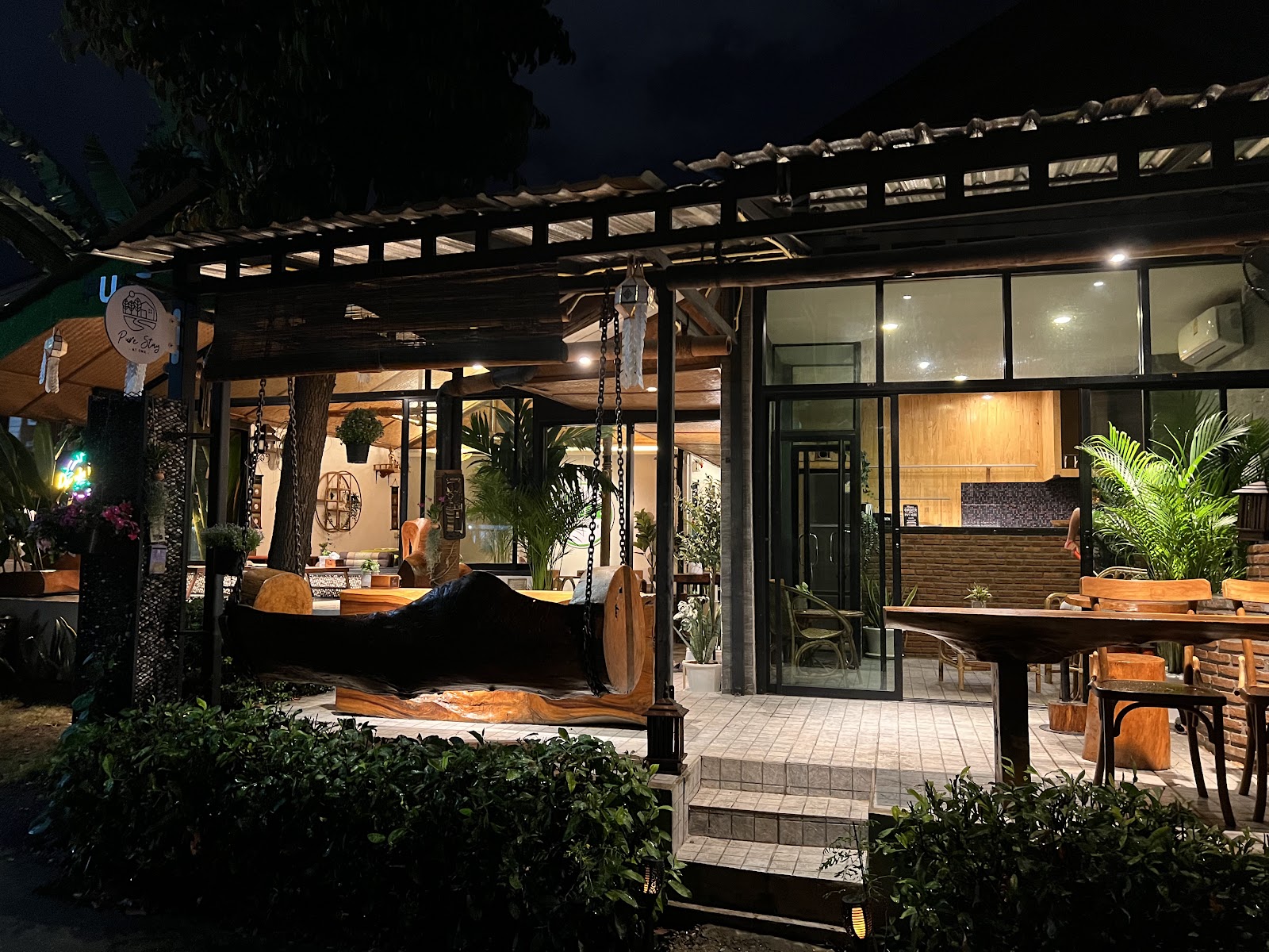 Pure Vegan Heaven Old Town, Chiang Mai