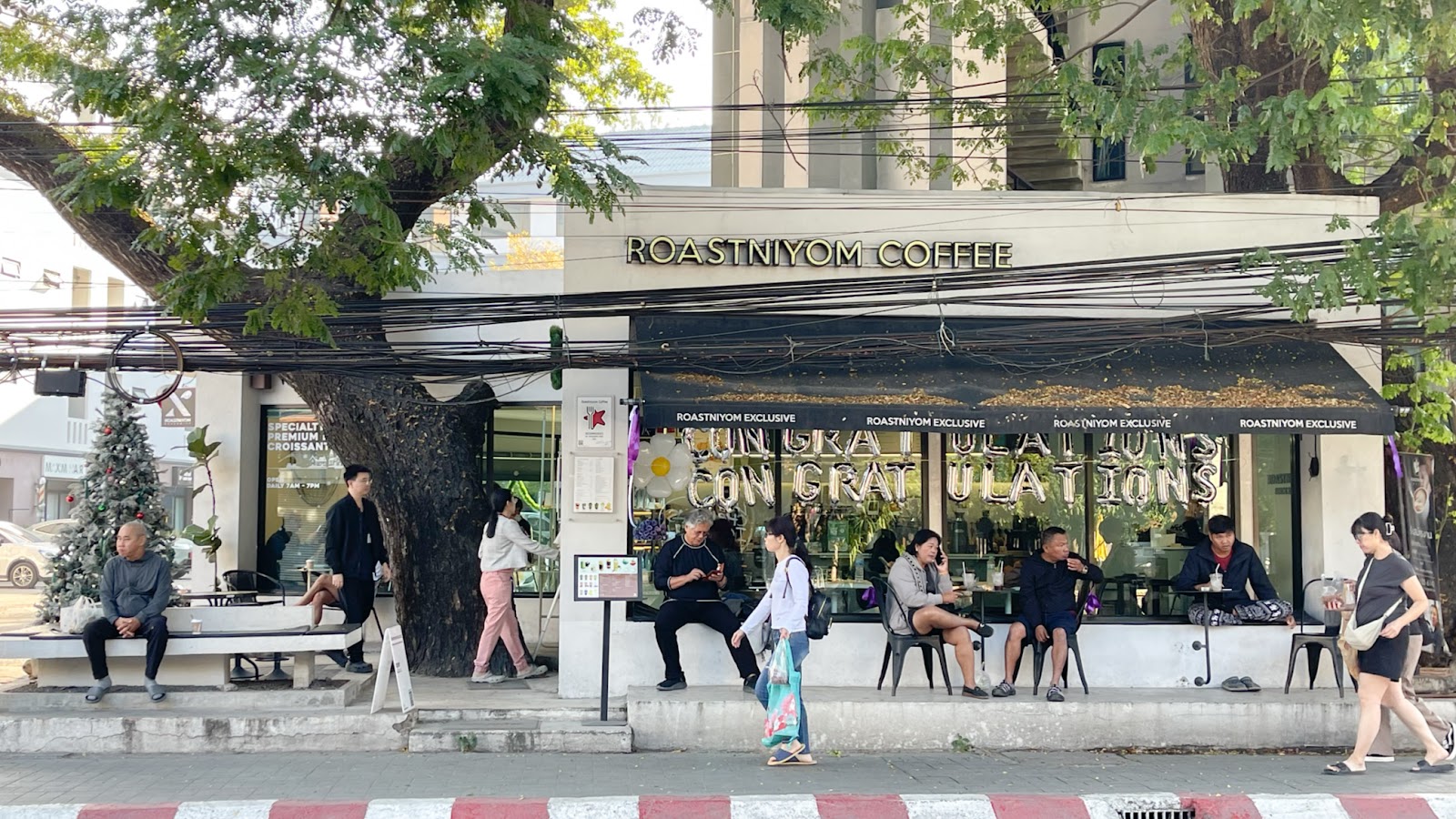 Interior of Roastniyom Coffee, Chiang Mai