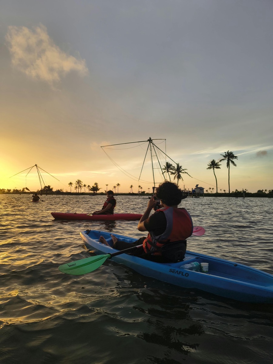 Mangrove kayaking, Kadamakkudy