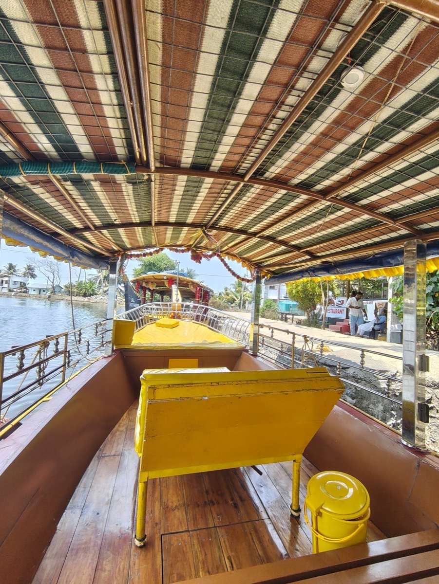 Kuttanad Serenity Cruise-Shikara Ride
