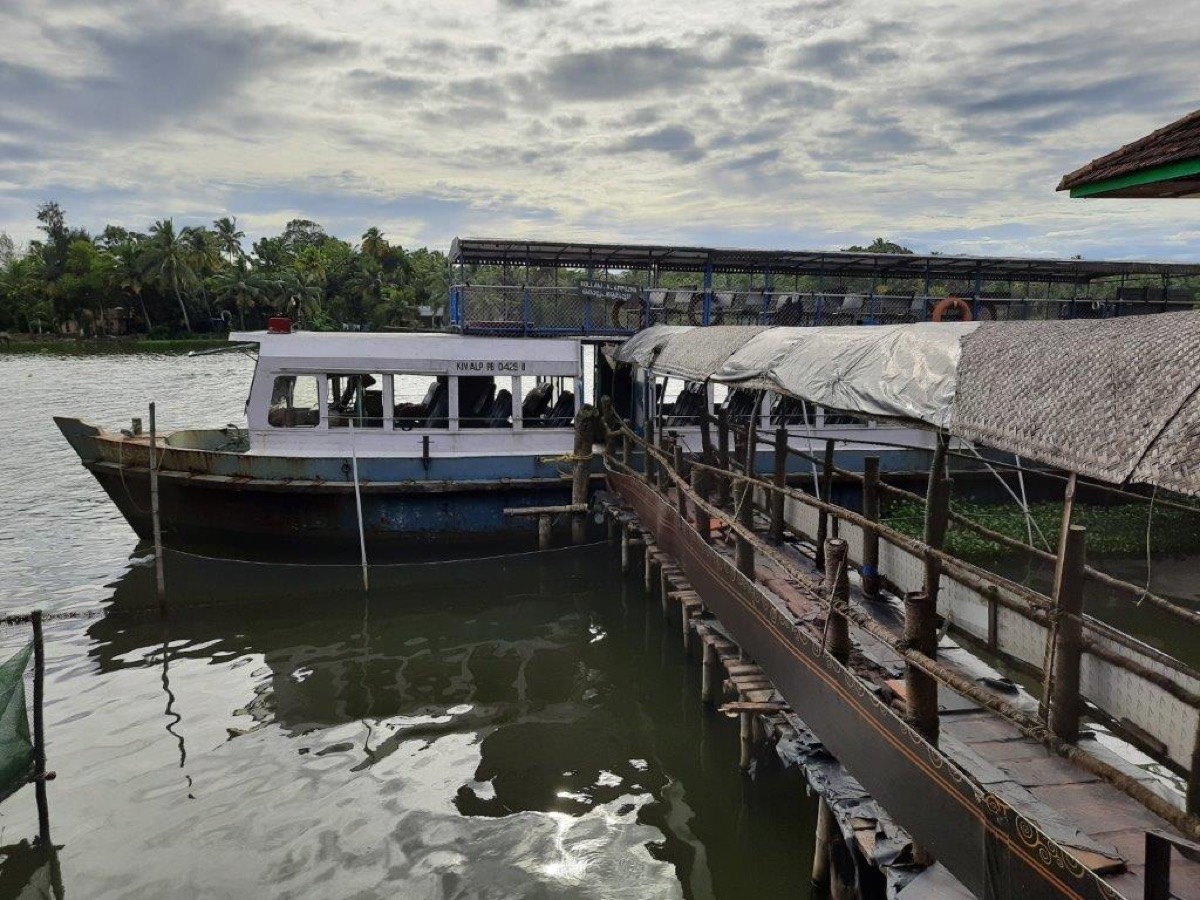 Public ferry from Alappuzha jetty (SWTD)