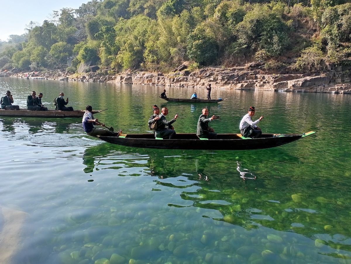 Dawki — the glass-water boat ride