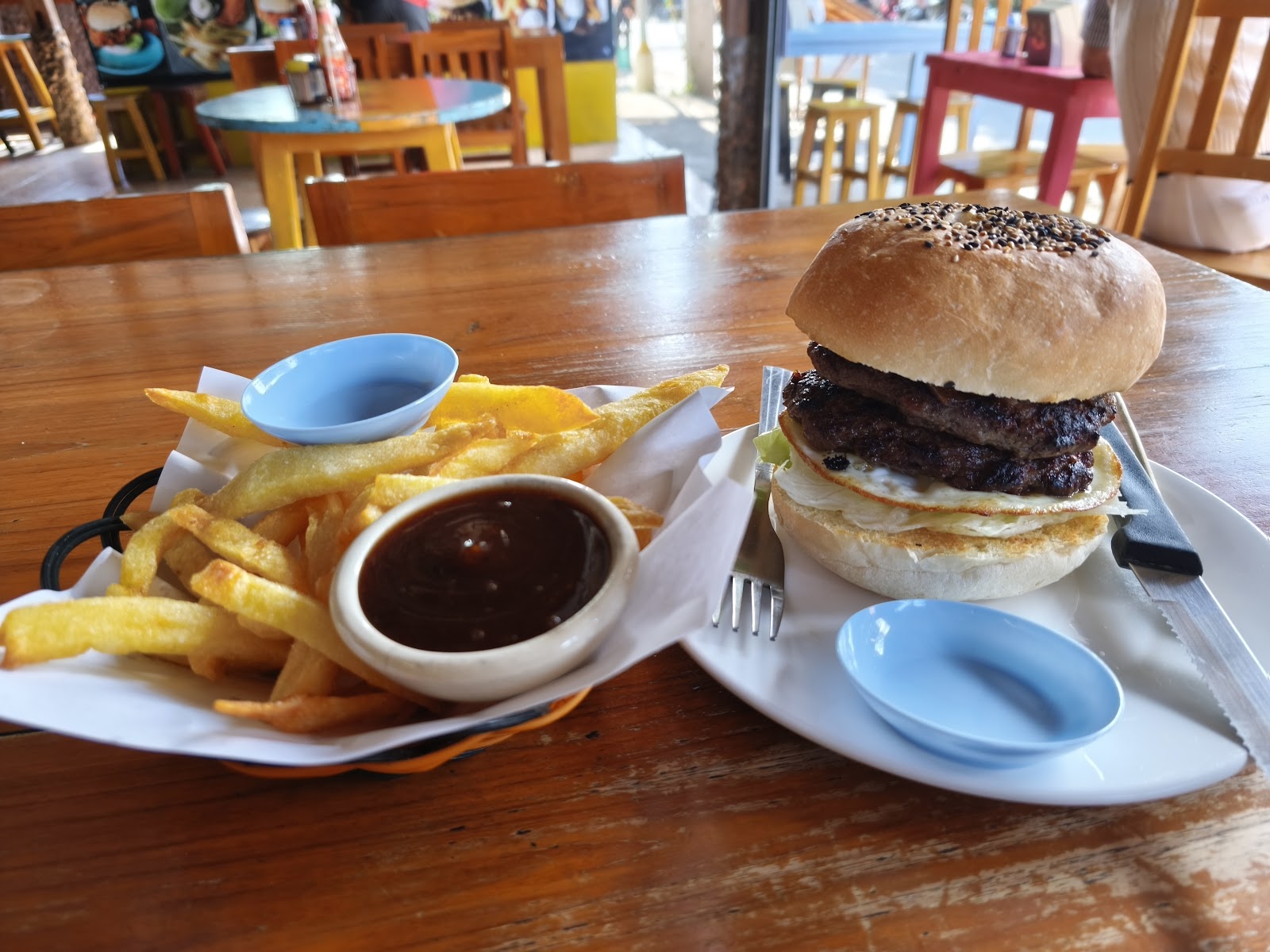 Maya Burger Queen