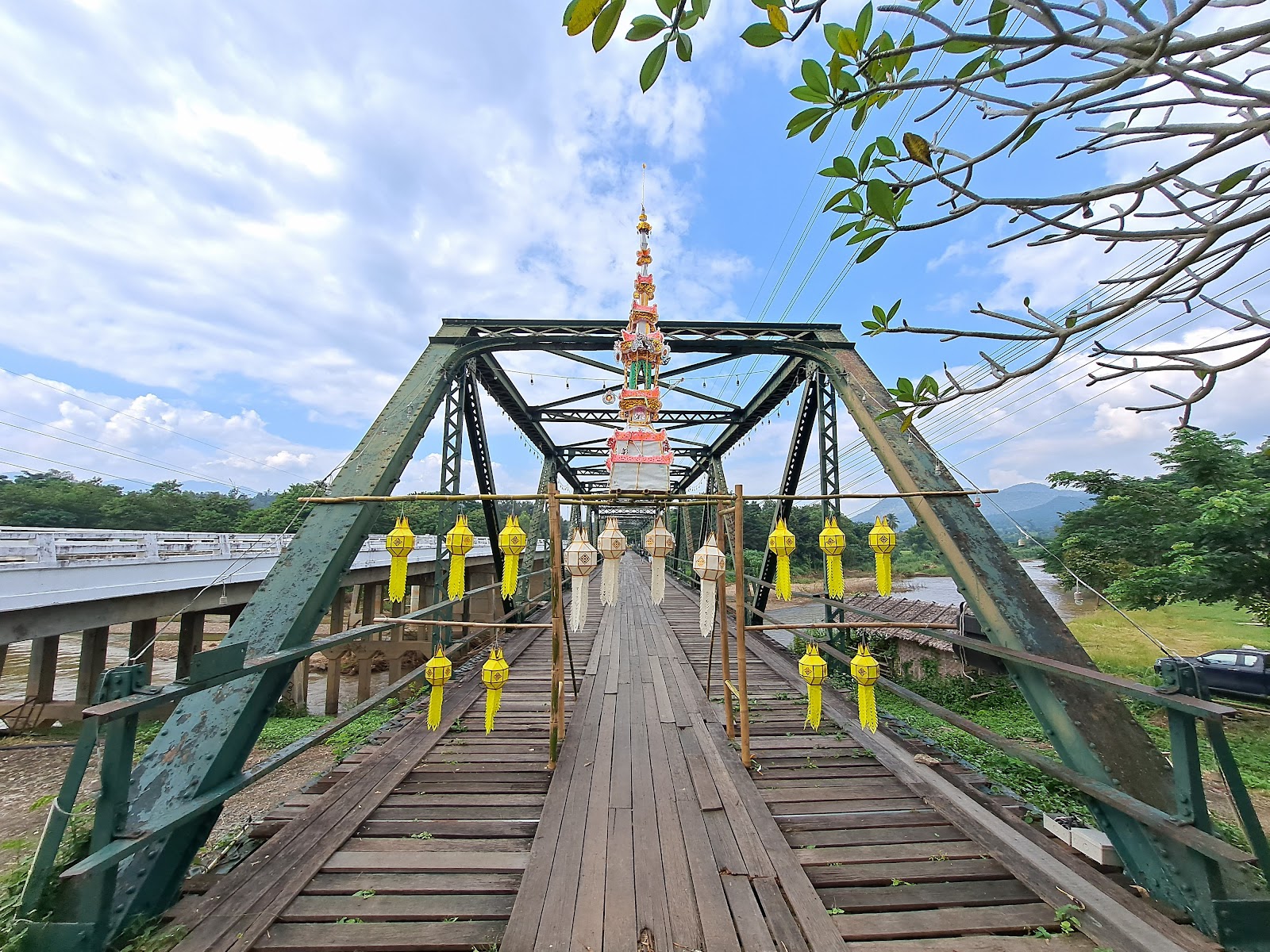 Tha-Pai Memorial Bridge