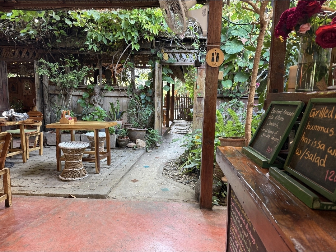 Om Garden Cafe