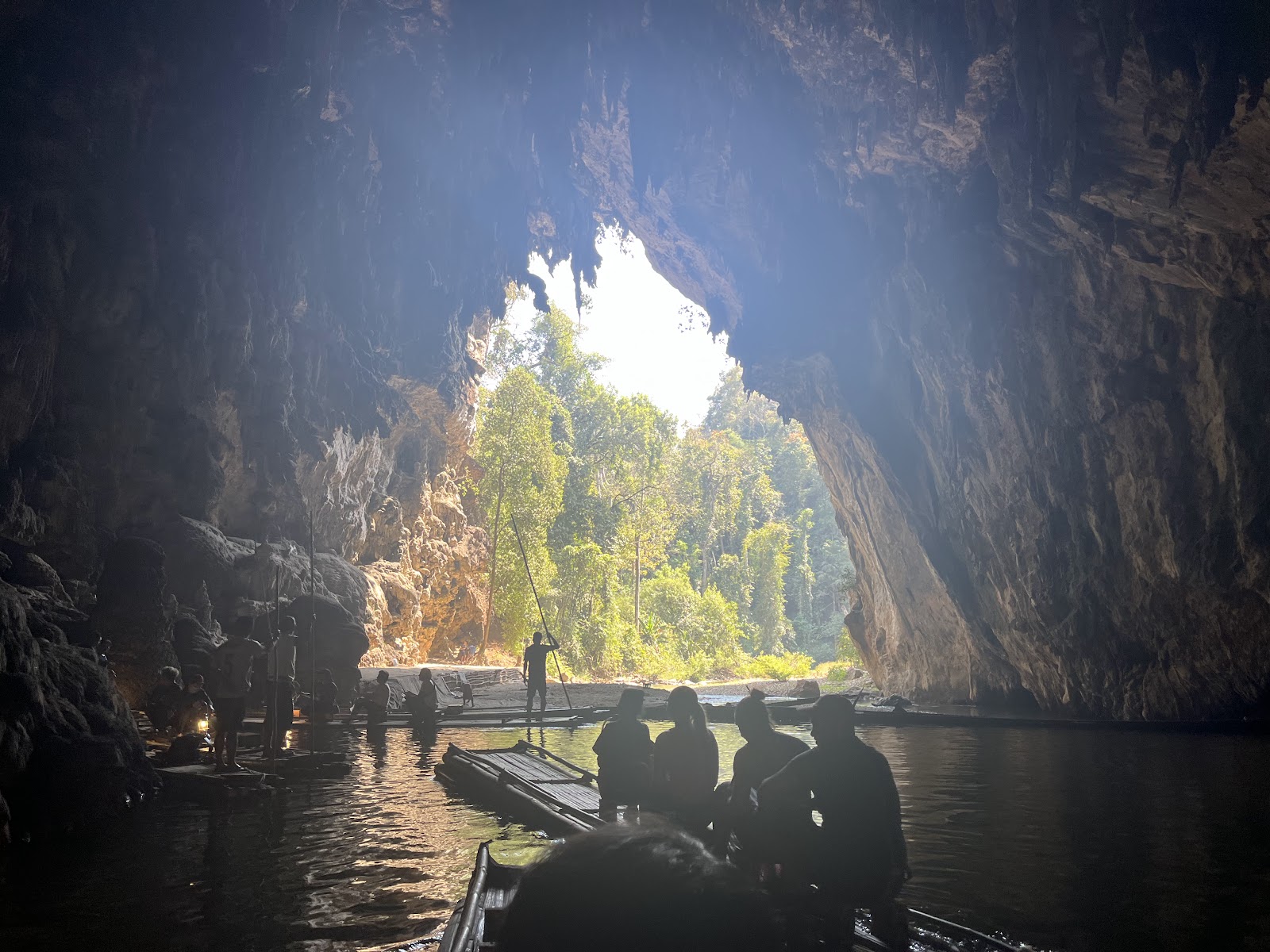 Tham Lod (Nam Lod) Cave