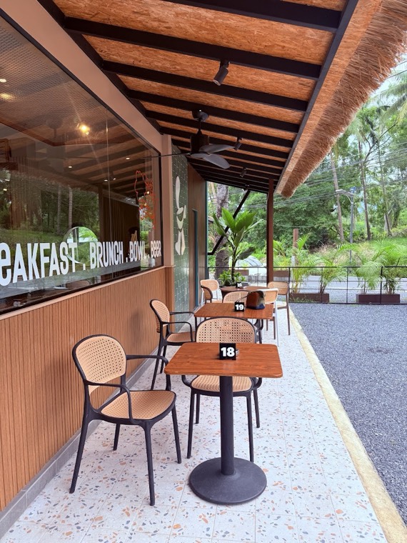 Great Cafe Brunch Aonang exterior